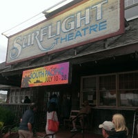 Foto tirada no(a) Surflight Theatre por AboutNewJerseyCom em 7/25/2013