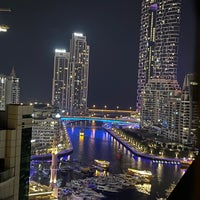 Photo prise au Jannah Place Dubai Marina par Alex S. le10/1/2022