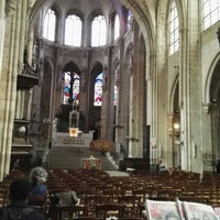 Photo taken at Église Saint-Leu Saint-Gilles by Mónica R. on 6/1/2018
