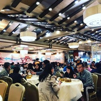 Photo taken at Hong Kong Saigon Seafood Harbor Restaurant by Kento T. on 11/27/2021
