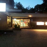 Photo taken at Bruno-Lösche-Bibliothek by Thomas W. on 9/19/2012
