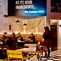 1/15/2020 tarihinde Costas L.ziyaretçi tarafından The Burger Joint'de çekilen fotoğraf