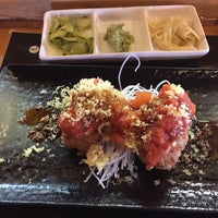 Photo taken at 2 Die for Sushi by Kaye O. on 6/4/2016