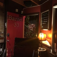 Foto diambil di Barrel 33 oleh Kaye O. pada 3/6/2016