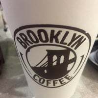 Foto tirada no(a) Brooklyn Coffee Lab por Thomas M. em 9/11/2017
