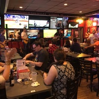Photo taken at Sammy&amp;#39;s Tap &amp;amp; Grill by Vic W. on 6/4/2016