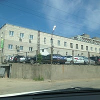 Photo taken at Тонировка. Установка доп оборудования в авто by John D. on 5/20/2013
