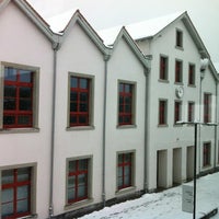 2/12/2013 tarihinde Simone B.ziyaretçi tarafından Universität • Liechtenstein'de çekilen fotoğraf