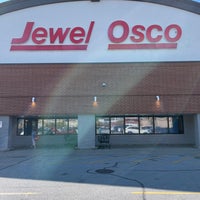 Photo taken at Jewel-Osco by Jay P. on 9/23/2023
