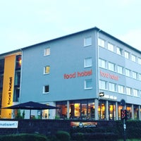Foto scattata a food hotel Neuwied GmbH da Holger @holroh il 9/18/2016