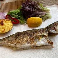 7/10/2021 tarihinde Fatih P.ziyaretçi tarafından Sunmare Balık Restaurant'de çekilen fotoğraf