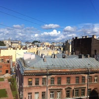 Foto scattata a Lemonade Roof da Golitsy&amp;#39;na L. il 8/16/2013
