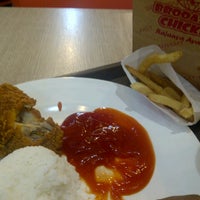 Photo taken at Brooaster Chicken by Sisca C. on 9/19/2012