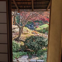 Foto tirada no(a) Shofuso Japanese House and Garden por Calvin P. em 12/4/2022