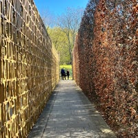 Photo taken at Chinesischer Garten des wiedergewonnenen Mondes by Reza M. on 4/17/2022