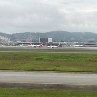 Photo taken at Base Aérea de São Paulo (BASP) by Evanil J. on 12/10/2016