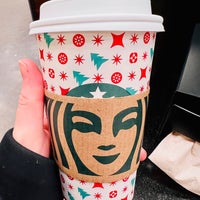 Photo taken at Starbucks by Melissa ♡︎ on 12/19/2022