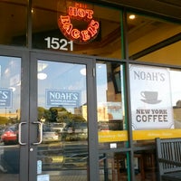 Photo taken at Noah&amp;#39;s Bagels by I love bacon. on 11/9/2013