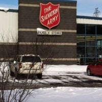 12/31/2012 tarihinde Tabathaziyaretçi tarafından The Salvation Army Family Store &amp;amp; Donation Center'de çekilen fotoğraf