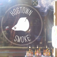 Снимок сделан в Hogtown Smoke пользователем Kirk A. 4/26/2013