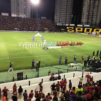Das Foto wurde bei Estádio Adelmar da Costa Carvalho (Ilha do Retiro) von Bruno M. am 11/5/2018 aufgenommen