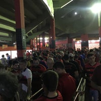 Foto tirada no(a) Estádio Adelmar da Costa Carvalho (Ilha do Retiro) por Bruno M. em 6/11/2019