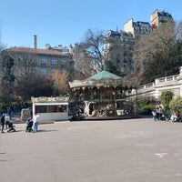 Photo taken at Carousel de Montmartre by Charles R. on 3/24/2022