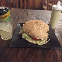 Foto diambil di Spock Burguer oleh Charles R. pada 11/2/2019