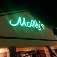 Photo taken at Molly&amp;#39;s Eatery &amp;amp; Drinkery by Lhee &amp;. on 5/10/2013