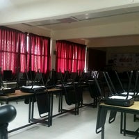 Photo taken at Secundaria Técnica 102 by Antonio H. on 1/9/2017