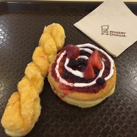 Photo taken at Mister Donut by 🍓Laperla 🍰 . on 7/19/2016