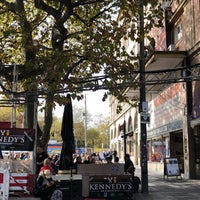 Photo taken at Kennedy&amp;#39;s Irish Bar &amp;amp; Restaurant by Chris Y. on 10/29/2022