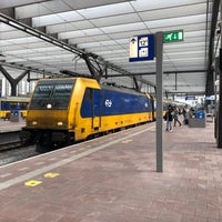 Photo taken at Intercity Direct Rotterdam Centraal - Amsterdam Centraal by Salamis on 9/23/2020