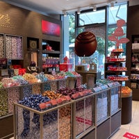 Photo taken at Lindt by Salamis on 9/9/2021