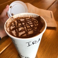 Foto scattata a Starbucks da Salamis il 9/10/2019
