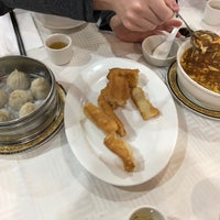 Photo taken at Jin Jiang Shanghai Restaurant by Michael S. on 1/3/2018