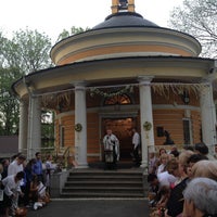 Photo taken at Храм Миколи Чудотворця на Аскольдовій могилі by Julia M. on 5/4/2013