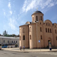Церковь Богородицы Пирогощи в Киеве