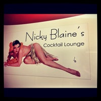 Снимок сделан в Nicky Blaine&amp;#39;s Cocktail Lounge пользователем Greg F. 9/22/2013