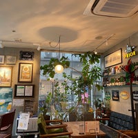 Photo taken at Cafe Cauda by Yasuhiro M. on 8/5/2022