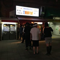 Photo taken at 名代 後楽そば 有楽町駅店 by tam 6. on 5/26/2016