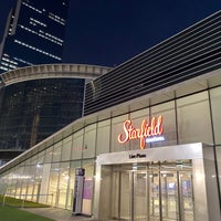 Das Foto wurde bei Swatch Seoul Starfield Coex Mall von Annis am 5/26/2023 aufgenommen
