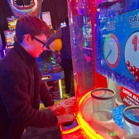 Photo taken at Dave &amp;amp; Buster&amp;#39;s by Lacy W. on 12/18/2022