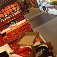 Nike factory villeneuve loubet cheap