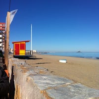 Foto tirada no(a) Surfing Beach Club FOOD &amp;amp; DRINK por Fernando O. em 12/28/2012