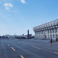 Photo taken at Площадь Ленина by Aurora on 7/24/2020