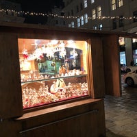 Photo taken at Weihnachtsmarkt Am Hof by pipitu on 12/10/2018