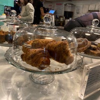Foto scattata a Merriweather Coffee + Kitchen da pipitu il 10/22/2022