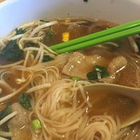 10/16/2017 tarihinde Hayley F.ziyaretçi tarafından Kim Phung Restaurant - North Lamar'de çekilen fotoğraf
