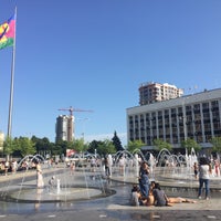 Photo taken at Поющий фонтан by Den P. on 7/23/2017
